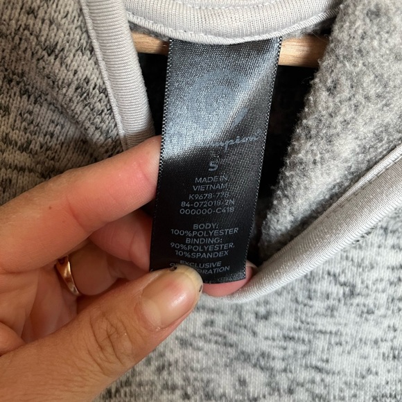 Champion brand hoodie size small - Picture 5 of 5
